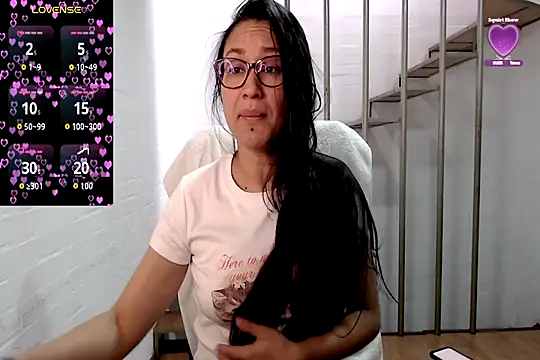 Snapshot of Jessie_Desire chatting on 11/18/25, 07:07 Jessie Desire online show from 11/18/25, 07:07