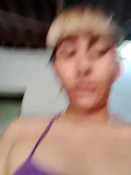 Snapshot of florecita9 chatting on 01/13/25, 10:45 florecita9 online show from 01/13/25, 10:45