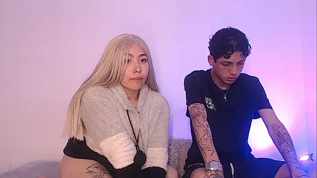 Snapshot of Sebas_And_Mila chatting on 09/28/25, 02:39 Sebas And Mila online show from 09/28/25, 02:39