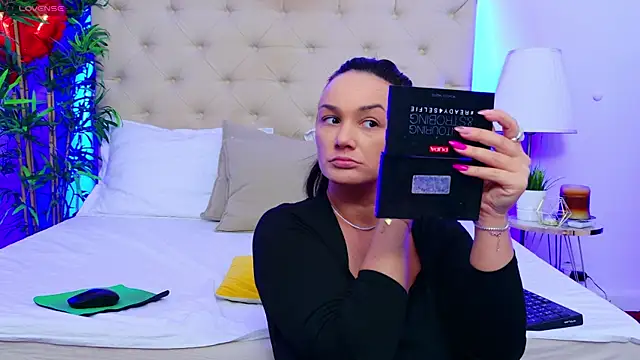 DaliyaArabian online show from 03/21/25, 01:01