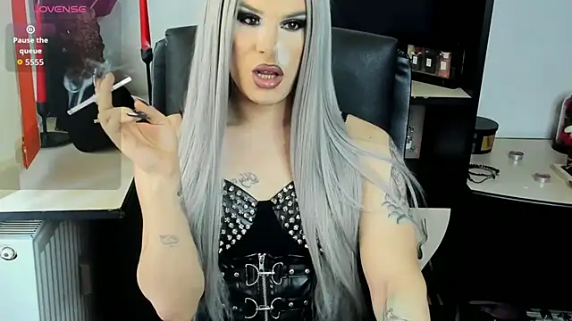EvelynLexy online show from 05/07/26, 10:42
