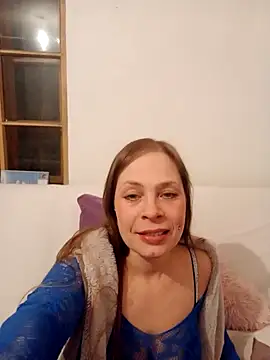 Snapshot of katiestevens chatting on 03/06/25, 09:20 katiestevens online show from 03/06/25, 09:20