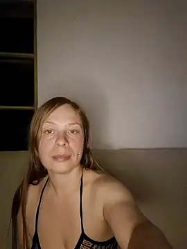 Snapshot of katiestevens chatting on 10/03/25, 08:50 katiestevens online show from 10/03/25, 08:50