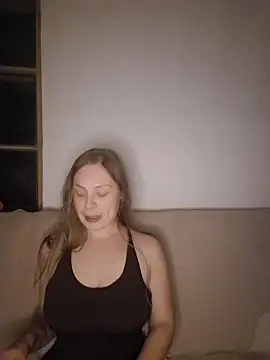 Snapshot of katiestevens chatting on 10/25/25, 08:58 katiestevens online show from 10/25/25, 08:58