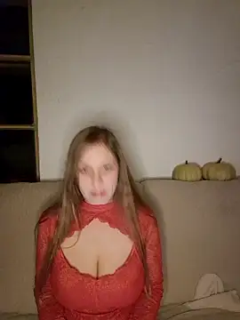 Snapshot of katiestevens chatting on 10/30/25, 09:26 katiestevens online show from 10/30/25, 09:26