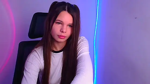 Snapshot of Hanna_Way chatting on 01/18/25, 10:06 Hanna Way online show from 01/18/25, 10:06