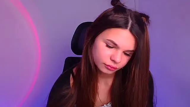 Snapshot of Hanna_Way chatting on 02/09/25, 10:20 Hanna Way online show from 02/09/25, 10:20