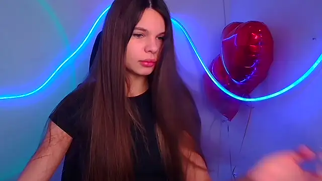 Snapshot of Hanna_Way chatting on 02/18/25, 07:10 Hanna Way online show from 02/18/25, 07:10