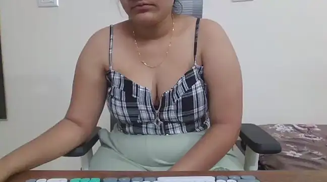 Snapshot of ammu_telugu_192 chatting on 12/06/24, 06:37 ammu telugu 192 online show from 12/06/24, 06:37