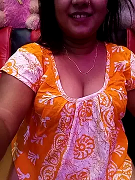 ella mariya online show from 10/31/25, 01:56