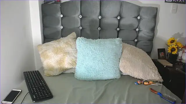 Snapshot of paytonbailey chatting on 03/18/25, 02:25 paytonbailey online show from 03/18/25, 02:25