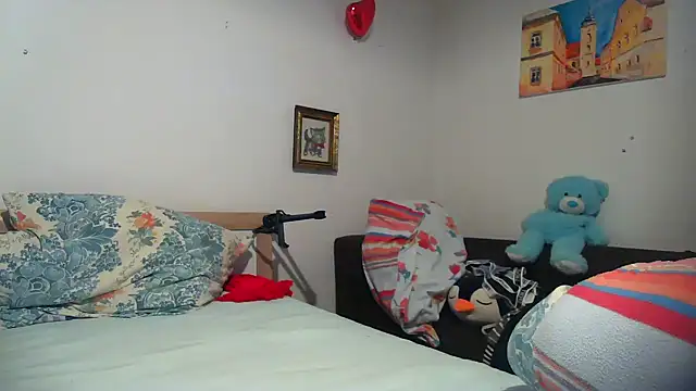 Snapshot of balkangirl1 chatting on 10/26/25, 02:56 balkangirl1 online show from 10/26/25, 02:56