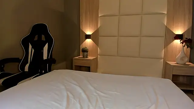 caro03x online show from 03/22/25, 05:06