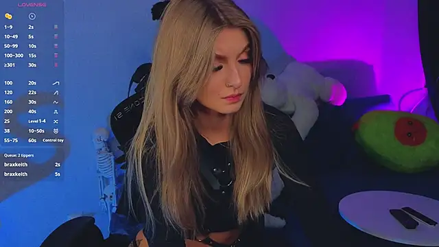 Saillise online show from 03/13/25, 01:43