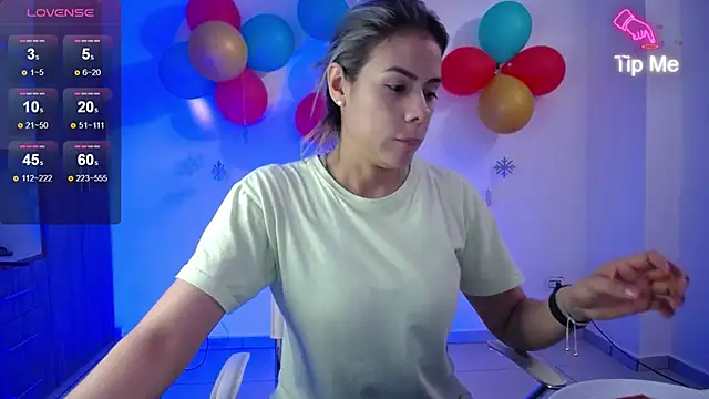 candydowson1 online show from 12/18/24, 07:19