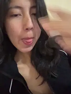 sarah12333 online show from 03/30/26, 04:13
