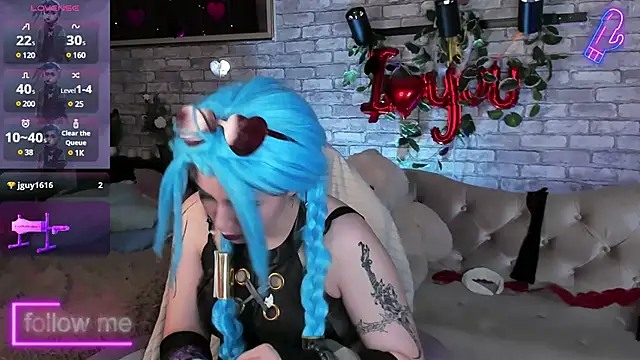 Alex Howell online show from 02/13/25, 02:23