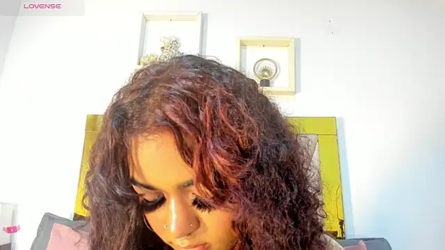 vahiolet fuentes online show from 12/16/25, 03:00