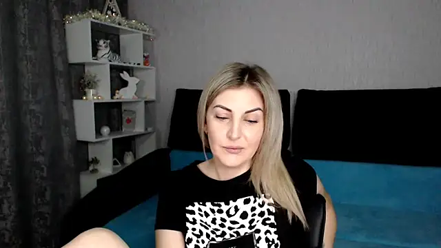 Amelia Harper online show from 01/13/25, 02:42