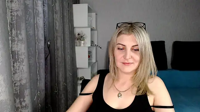 Amelia Harper online show from 03/13/25, 05:50