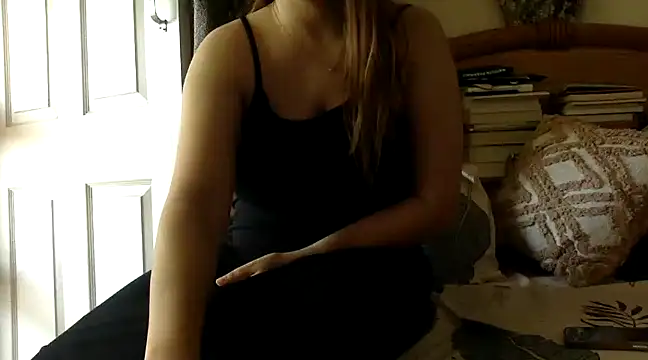 Snapshot of SubmissiveJyotika chatting on 02/23/25, 07:33 SubmissiveJyotika online show from 02/23/25, 07:33