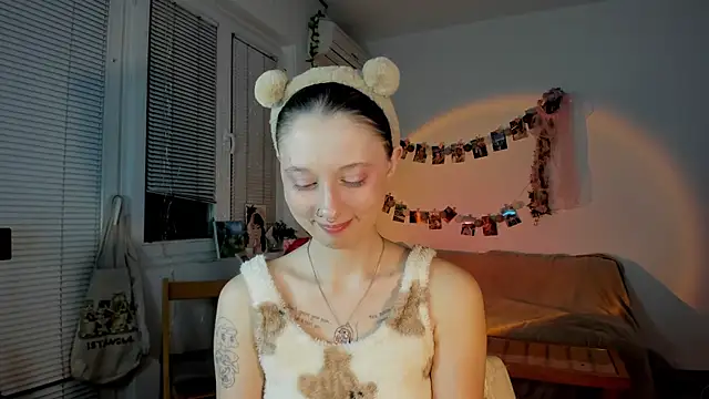 Jenny darling love online show from 03/11/25, 07:36