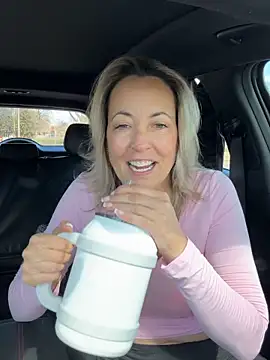 Cherry-red-xo online show from 03/12/26, 05:19