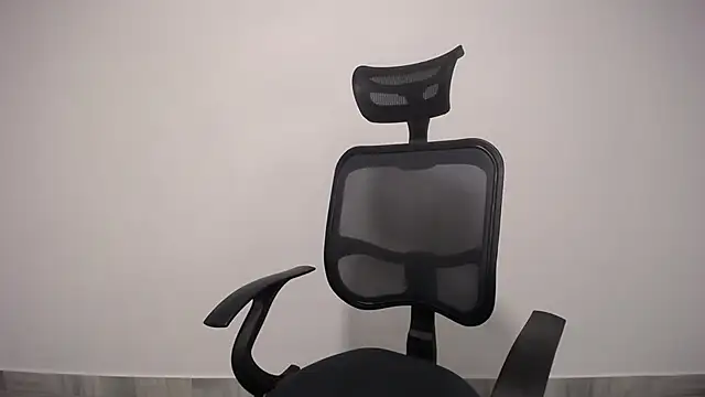 present the magic online show from 02/02/25, 02:38