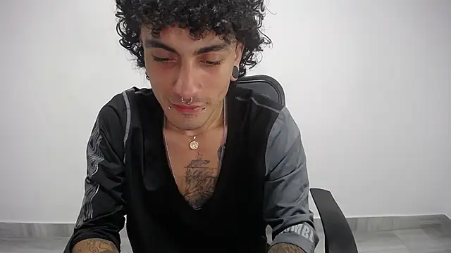 present the magic online show from 02/19/25, 04:01