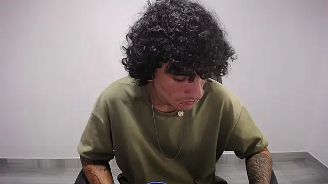 present the magic online show from 03/23/25, 03:54