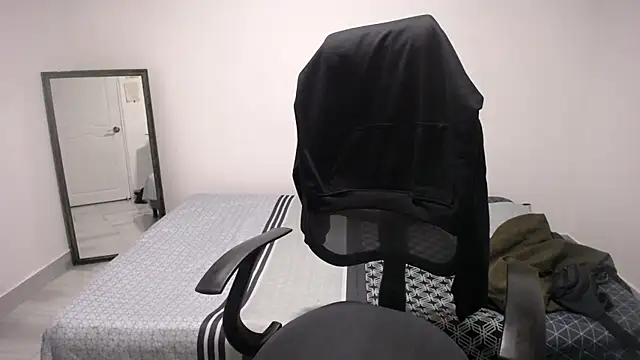 present the magic online show from 04/10/26, 05:34