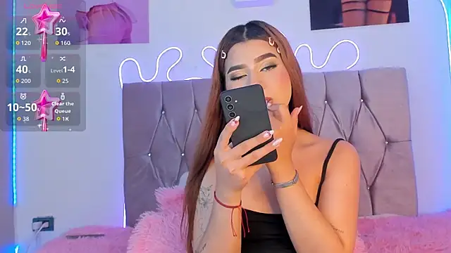 Snapshot of Ashley_piinkk_ chatting on 09/17/25, 12:29 Ashley piinkk online show from 09/17/25, 12:29