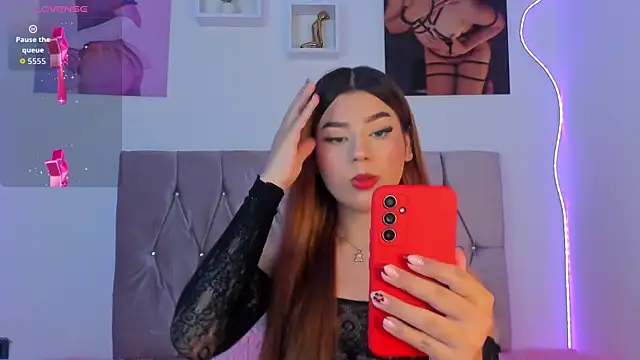 Snapshot of Ashley_piinkk_ chatting on 12/01/25, 05:34 Ashley piinkk online show from 12/01/25, 05:34