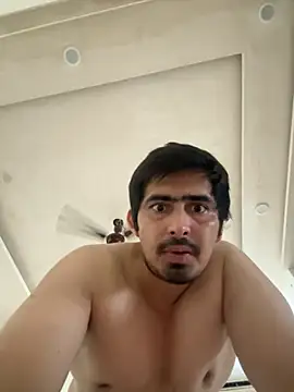 shivani0999 online show from 09/26/25, 10:52