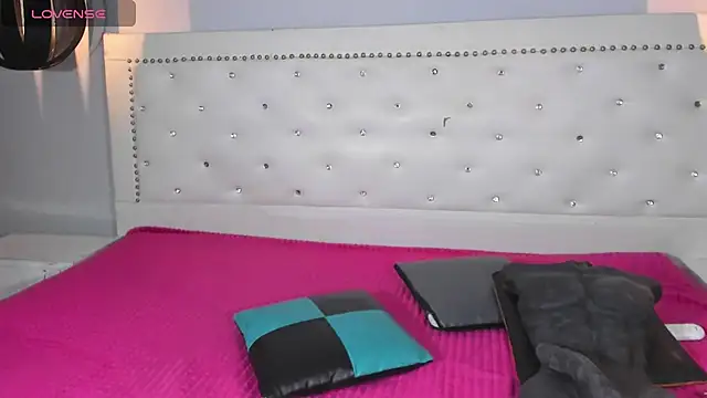 Georgis  online show from 12/09/24, 12:19