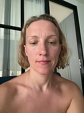 UmaTruewoman online show from 04/16/26, 12:22