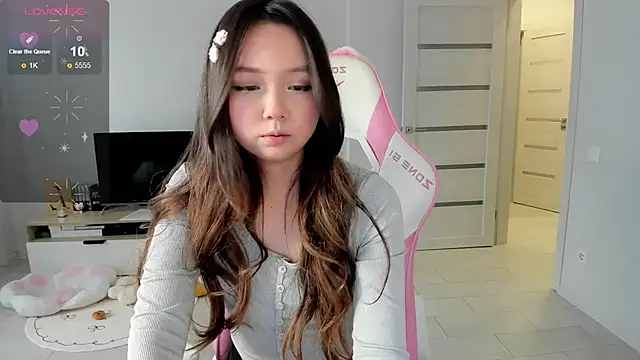 Fluffy Rose online show from 05/16/26, 10:36