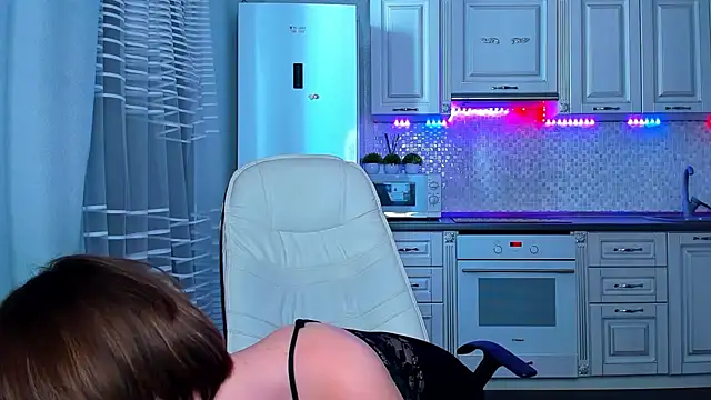 Snapshot of mirrorofsoul chatting on 02/25/25, 08:25 mirrorofsoul online show from 02/25/25, 08:25