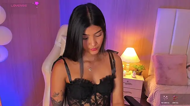 CaseyPiierce online show from 11/27/25, 08:11