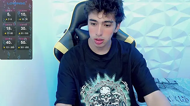 Snapshot of Jake_tripp chatting on 02/01/25, 03:19 Jake tripp online show from 02/01/25, 03:19