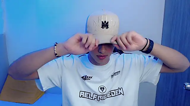 Snapshot of Jake_tripp chatting on 09/28/25, 03:56 Jake tripp online show from 09/28/25, 03:56