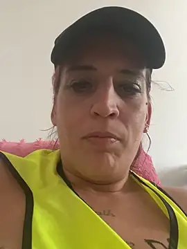 Haleytightlips1986 online show from 04/11/26, 10:30