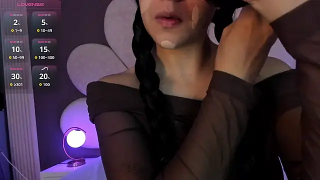 Susa1userma  online show from 12/19/25, 11:17