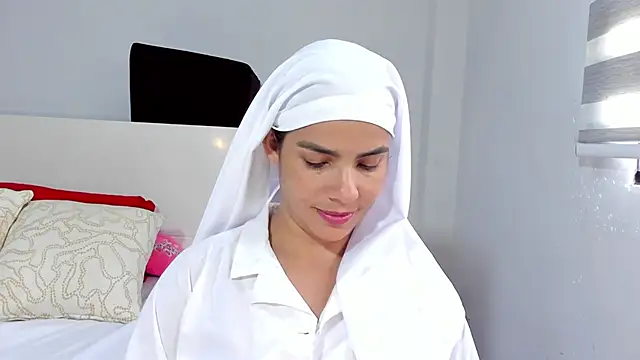 ClaraMariaMon online show from 04/27/26, 06:06