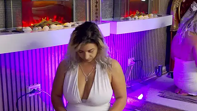 Snapshot of SweetMissXXX chatting on 11/07/25, 08:47 SweetMissXXX online show from 11/07/25, 08:47