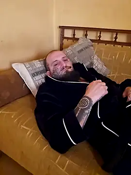 Snapshot of TattooedDick92 chatting on 01/02/25, 08:28 TattooedDick92 online show from 01/02/25, 08:28