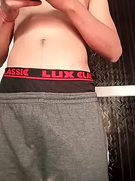 xyrus  online show from 02/02/25, 10:46