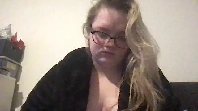 honeyyy24 online show from 01/11/25, 06:54