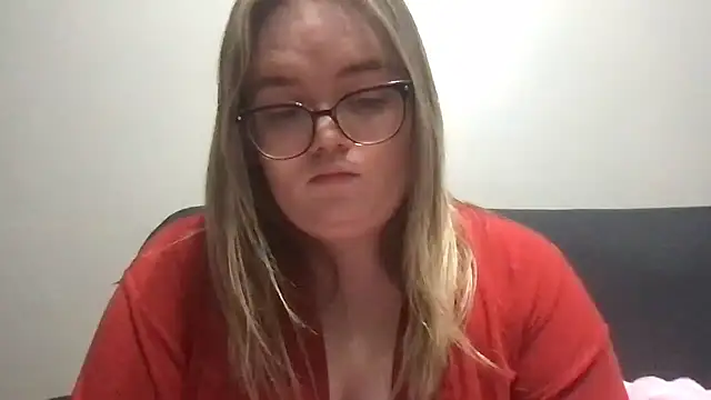 honeyyy24 online show from 03/30/26, 09:49