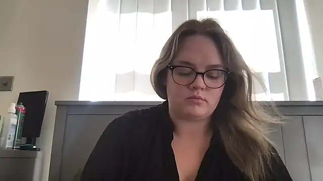 honeyyy24 online show from 07/25/26, 02:03
